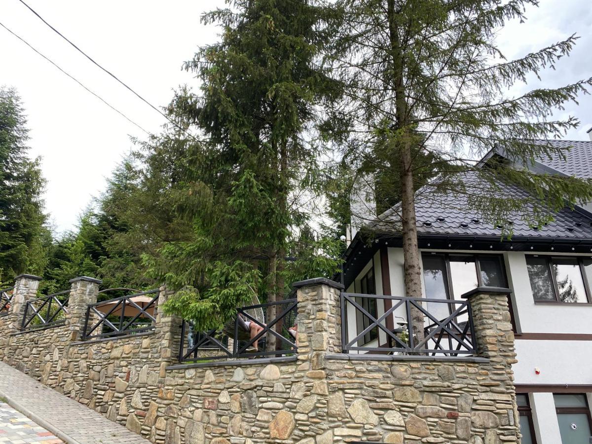 Aparthotel Феєрія Лісу à Skhidnytsia Extérieur photo