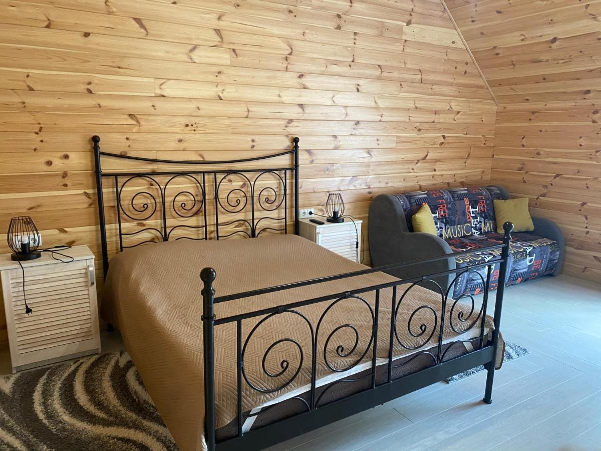 Aparthotel Феєрія Лісу à Skhidnytsia Extérieur photo