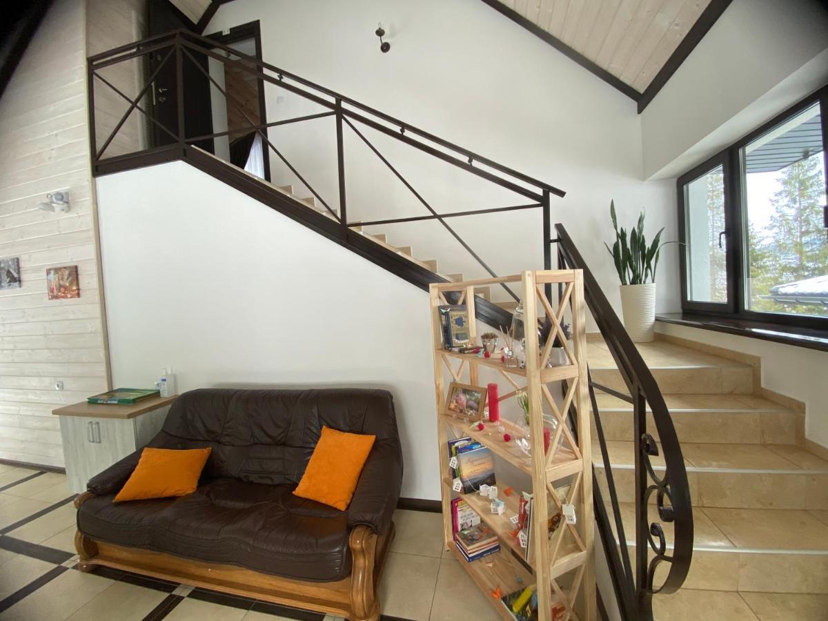 Aparthotel Феєрія Лісу à Skhidnytsia Extérieur photo