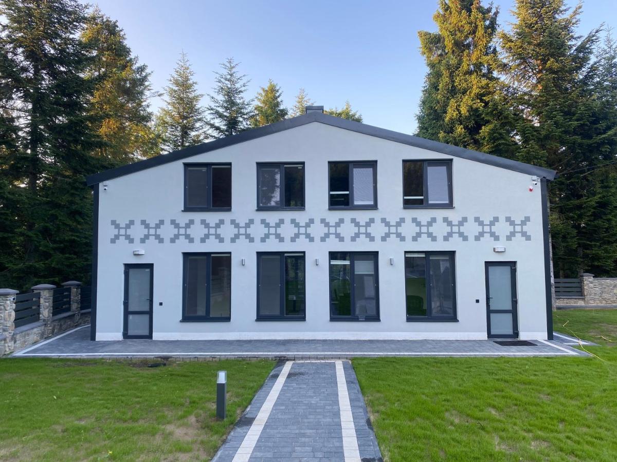 Aparthotel Феєрія Лісу à Skhidnytsia Extérieur photo