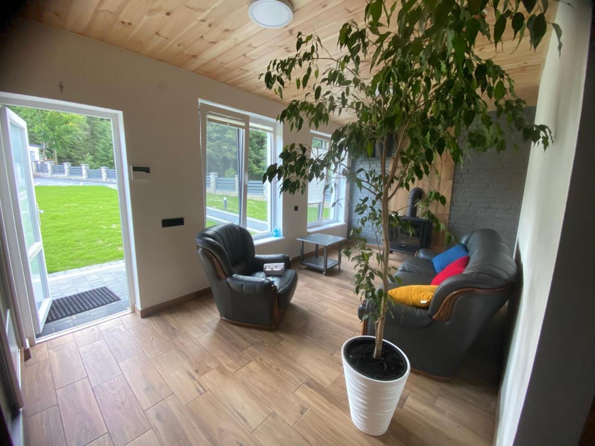 Aparthotel Феєрія Лісу à Skhidnytsia Extérieur photo