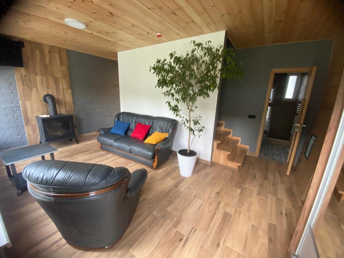 Aparthotel Феєрія Лісу à Skhidnytsia Extérieur photo