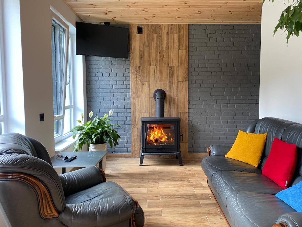 Aparthotel Феєрія Лісу à Skhidnytsia Extérieur photo