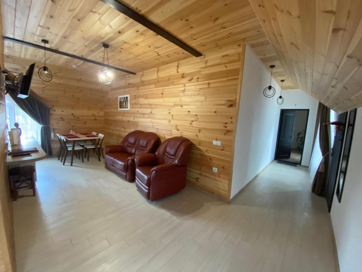 Aparthotel Феєрія Лісу à Skhidnytsia Extérieur photo