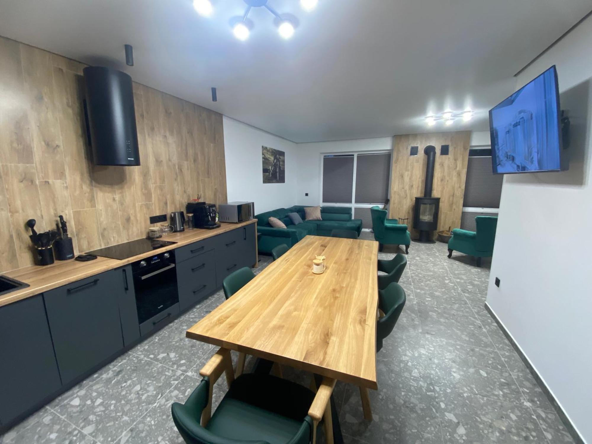 Aparthotel Феєрія Лісу à Skhidnytsia Extérieur photo